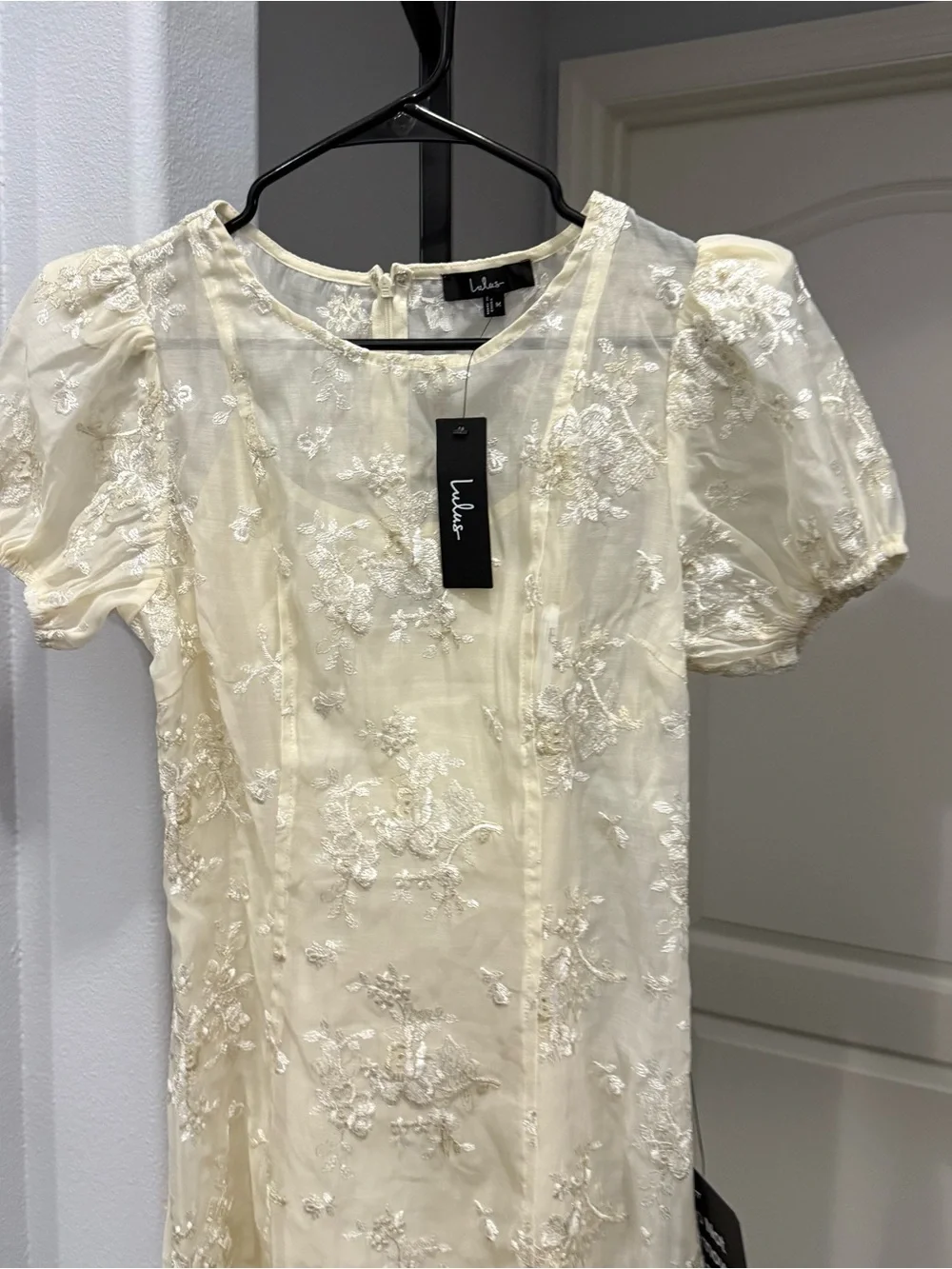 Lulus Elfrieda Cream Floral Embroidered Puff Sleeve Midi Dress Size Medium - Picture 4 of 9